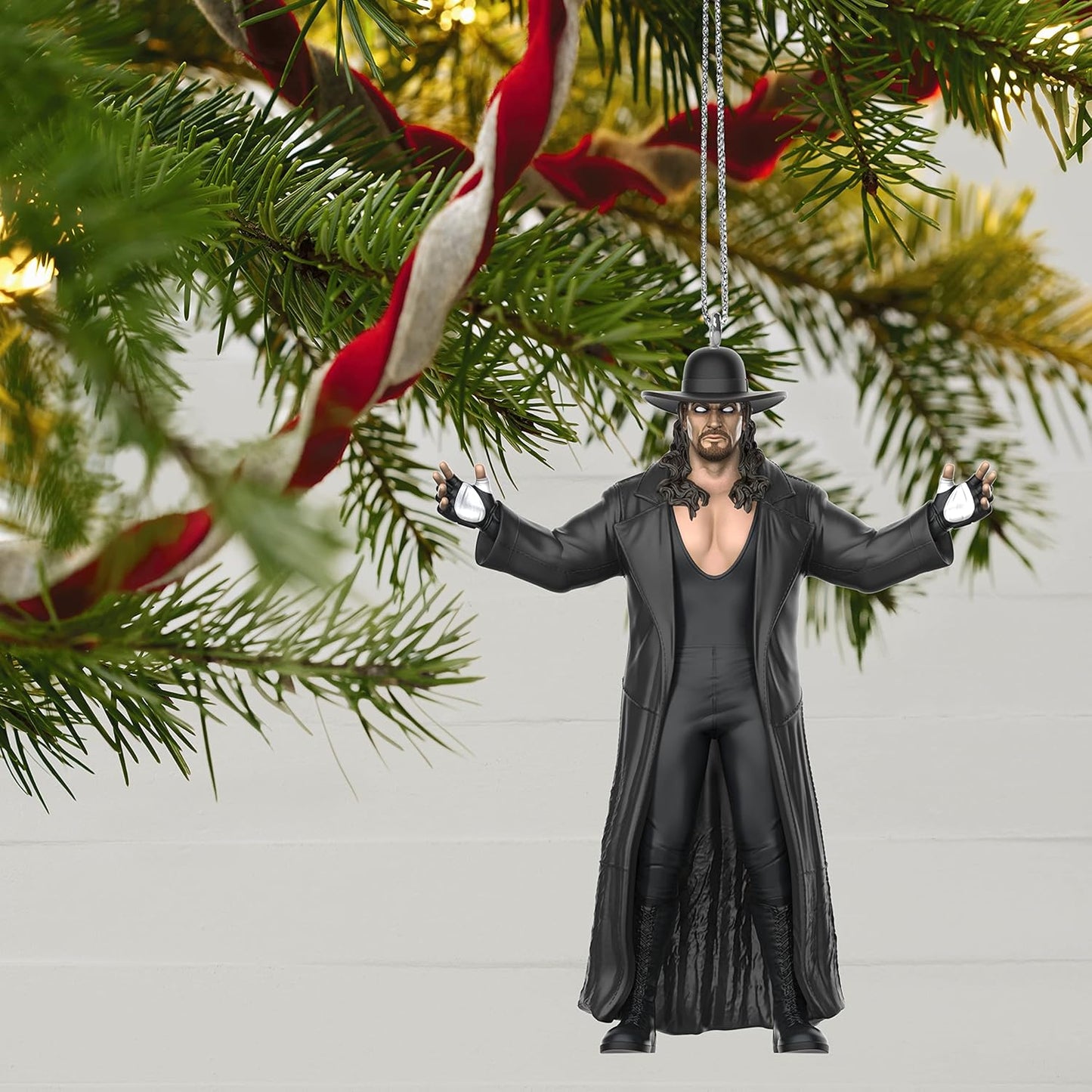 2022 The Undertaker Hallmark Ornament (WWE) QXI7473
