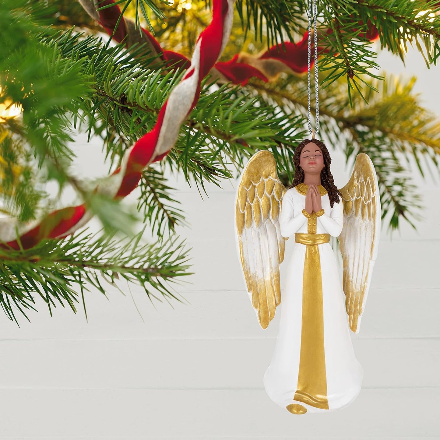 2023 Angel of Adoration Hallmark Ornament (Angel) QSM7857