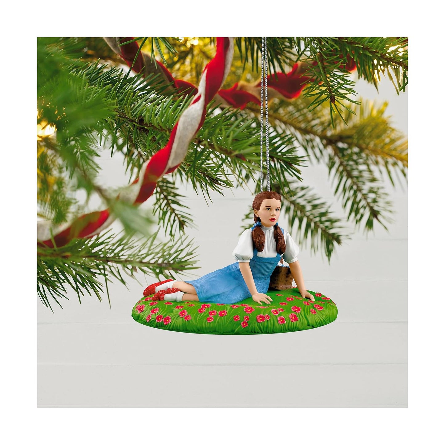 2023 Under the Poppies' Spell Hallmark Ornament (The Wizard of Oz) QXI6107