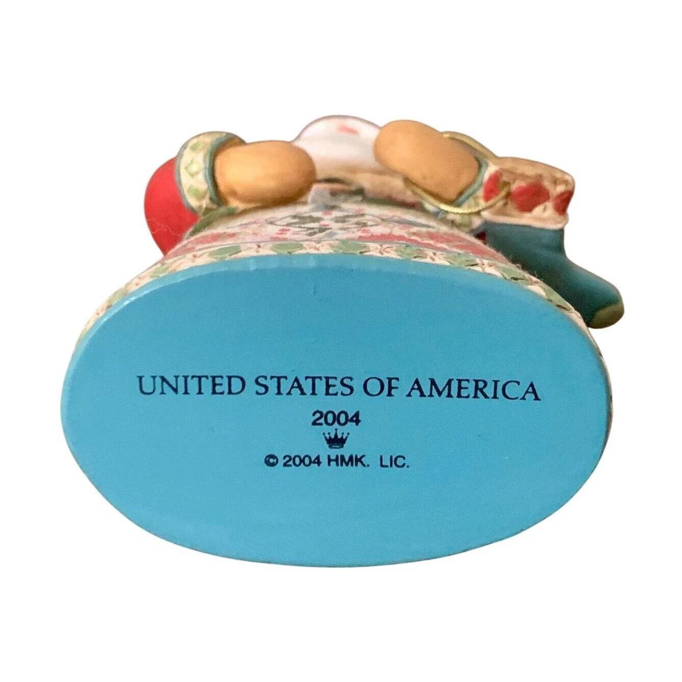 2004 United States of America (Santa's from Around the World)