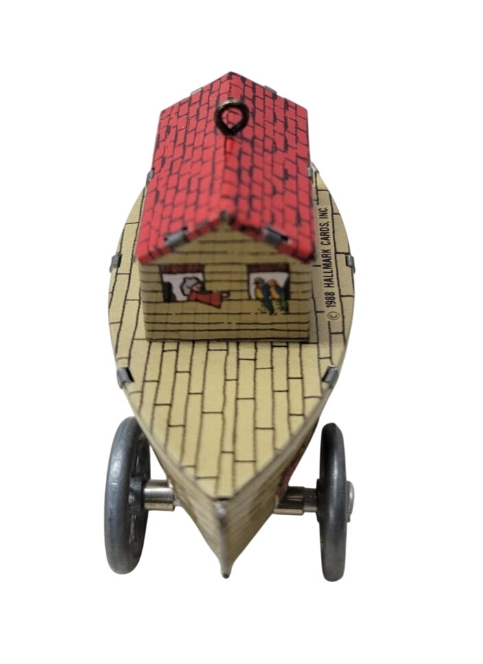 1988 Noah's Ark Hallmark Ornament (Noah's Ark) QX4904