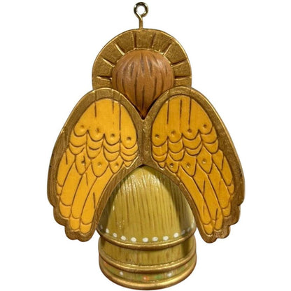 1977 Yesteryears Hallmark Ornament (Joy to the World) QX1722