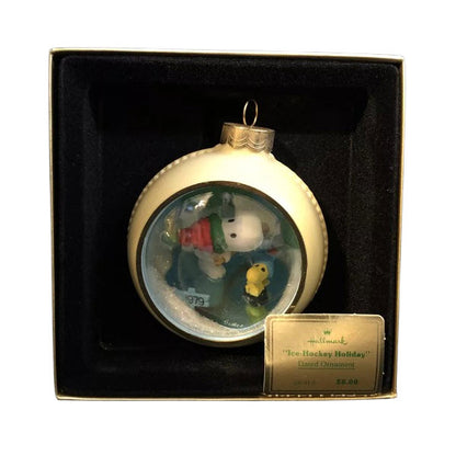 1979 Ice‑Hockey Holiday (Peanuts)