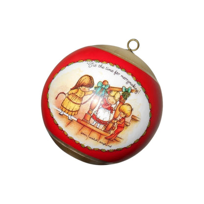1981 Joan Walsh Anglund (Ball) Hallmark Ornament QX8042 Image3