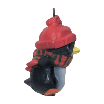 1981 Perky Penguin Hallmark Ornament (Penguins) QX4095 Image5