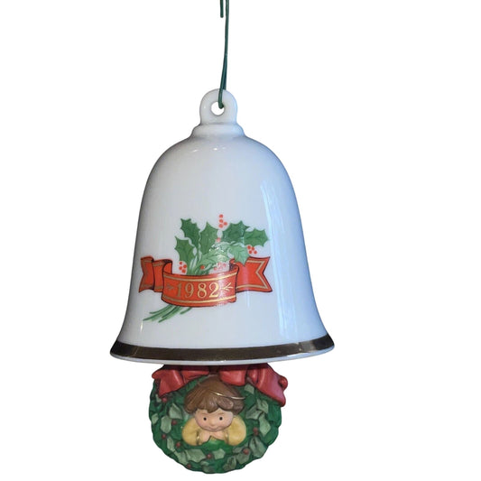 1982 Angel The Bellringers Hallmark Ornament (The Bellringers) QX4556