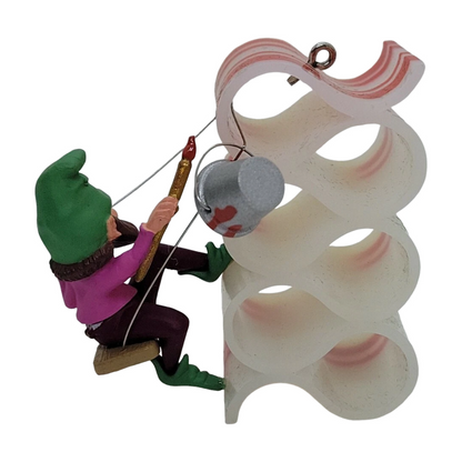 1982 Elfin Artist Hallmark Ornament (Gnome) QX4573 Image4