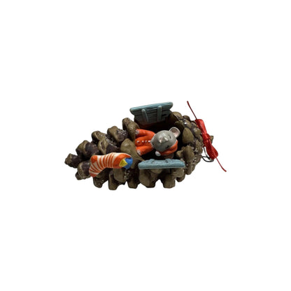 1982 Pinecone Home Hallmark Ornament (Mouse) QX4613 Image6