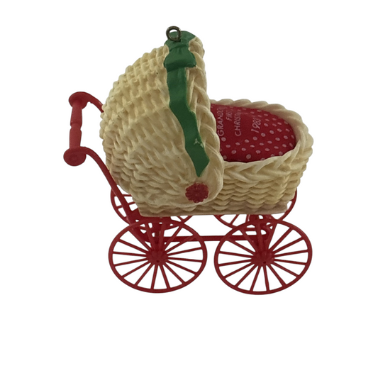 1983 Grandchild’s First Christmas (Child’s Age Collection)