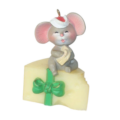 1983 Mouse on Cheese (Mouse)