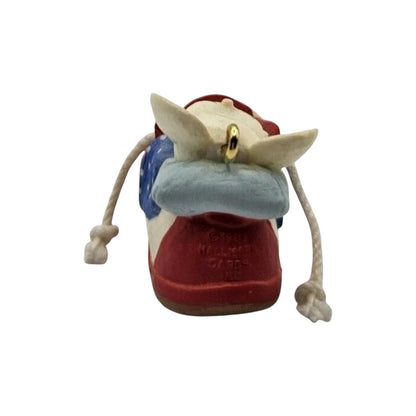 1983 Sneaker Mouse Hallmark Ornament (Mouse) QX4009 Image6