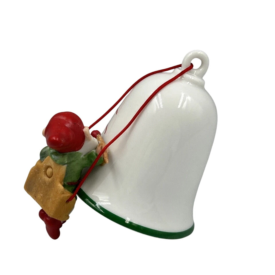 1984 Elfin Artist Hallmark Ornament (The Bellringers) QX4384