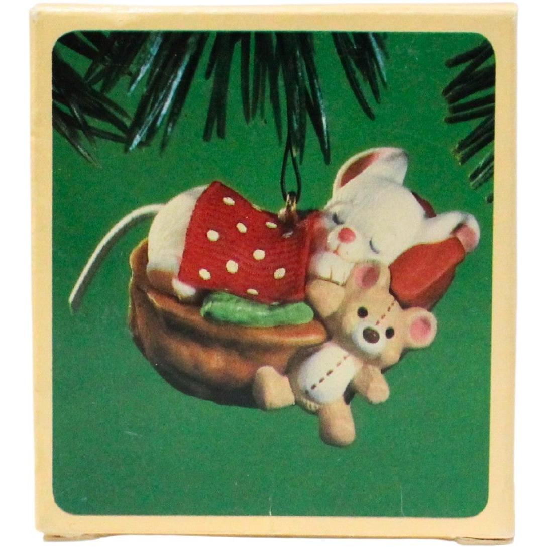 1984 Napping Mouse (Mouse)