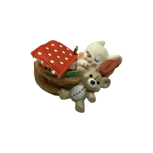 1984 Napping Mouse Hallmark Ornament (Mouse) QX4351 Image1