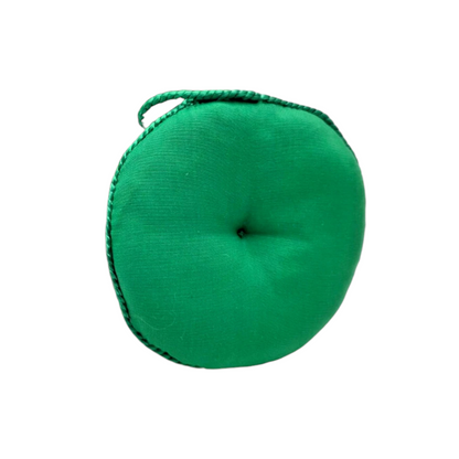 1984 Needlepoint Wreath (Wreath)