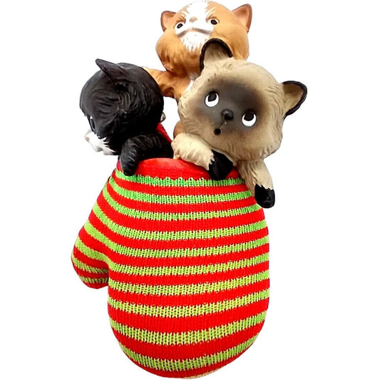 1984 Three Kittens in a Mitten Hallmark Ornament (Kitten) QX4311