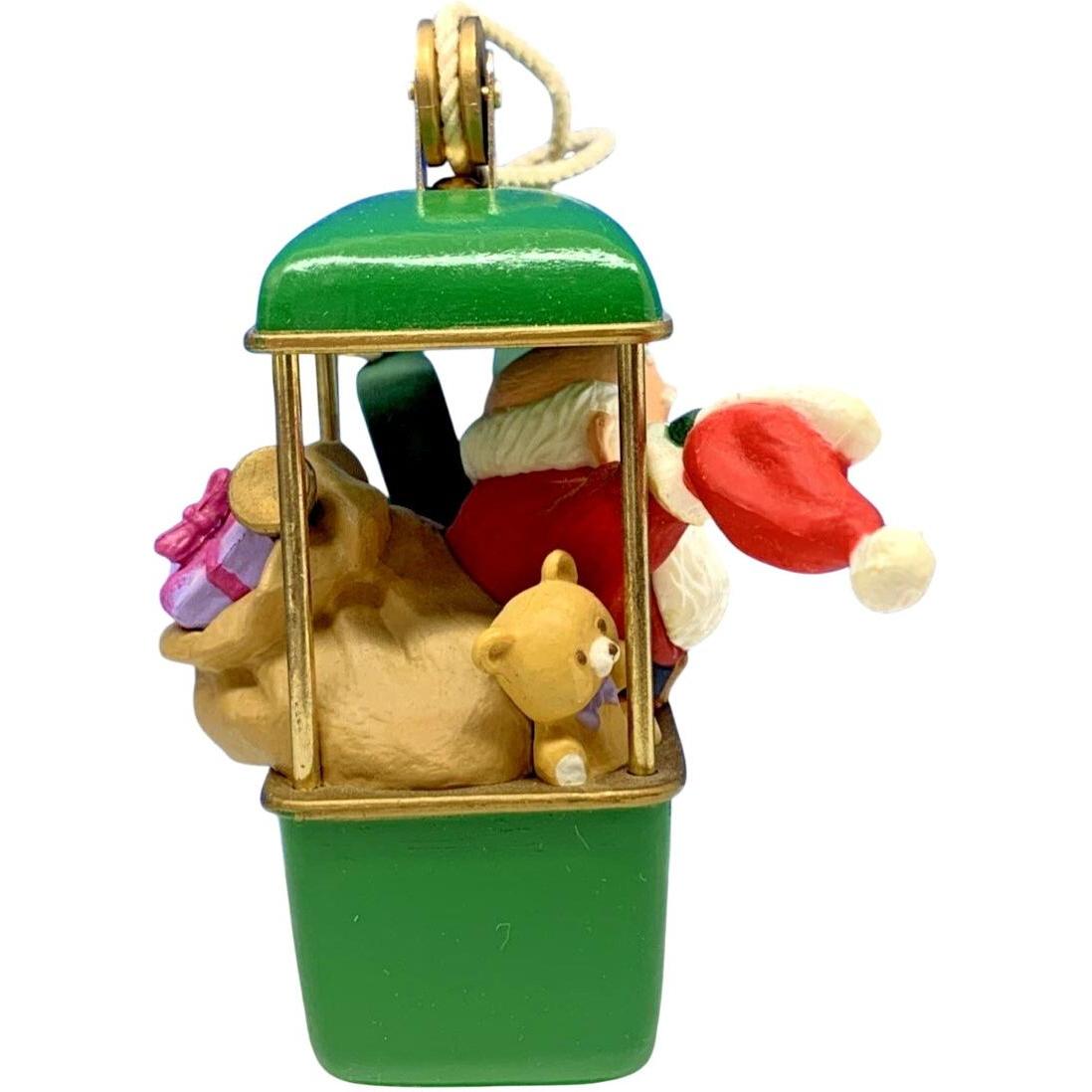 1985 Santa's Ski Trip Hallmark Ornament (Santa Claus) QX4962