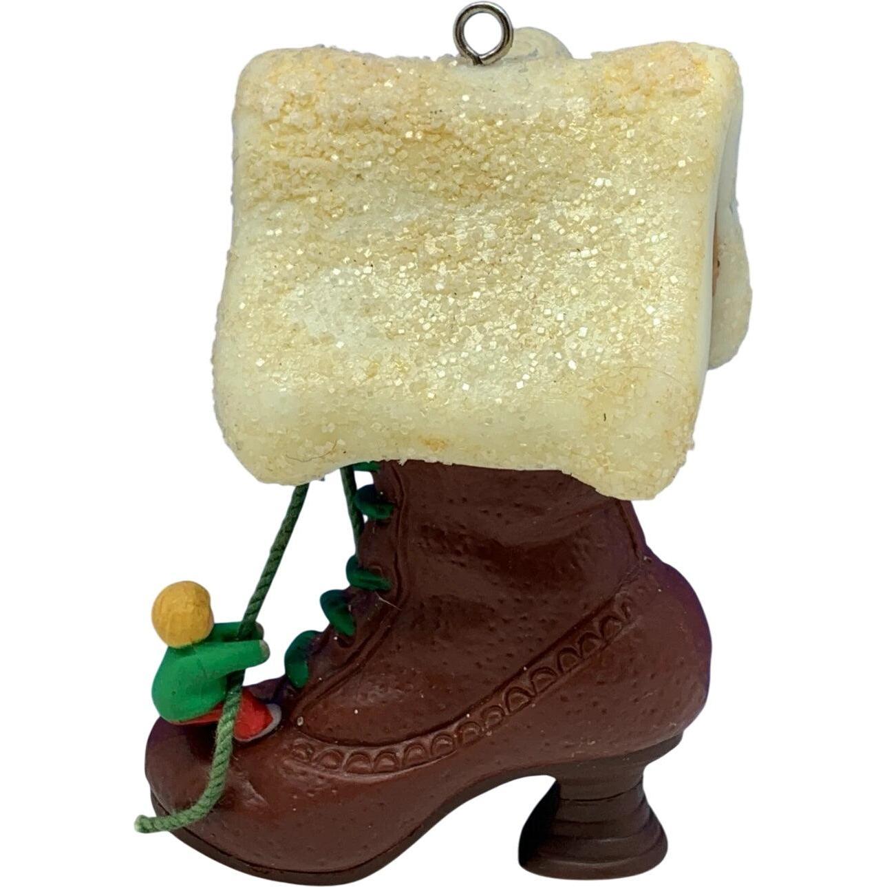 1985 Children in Shoe (Shoes)