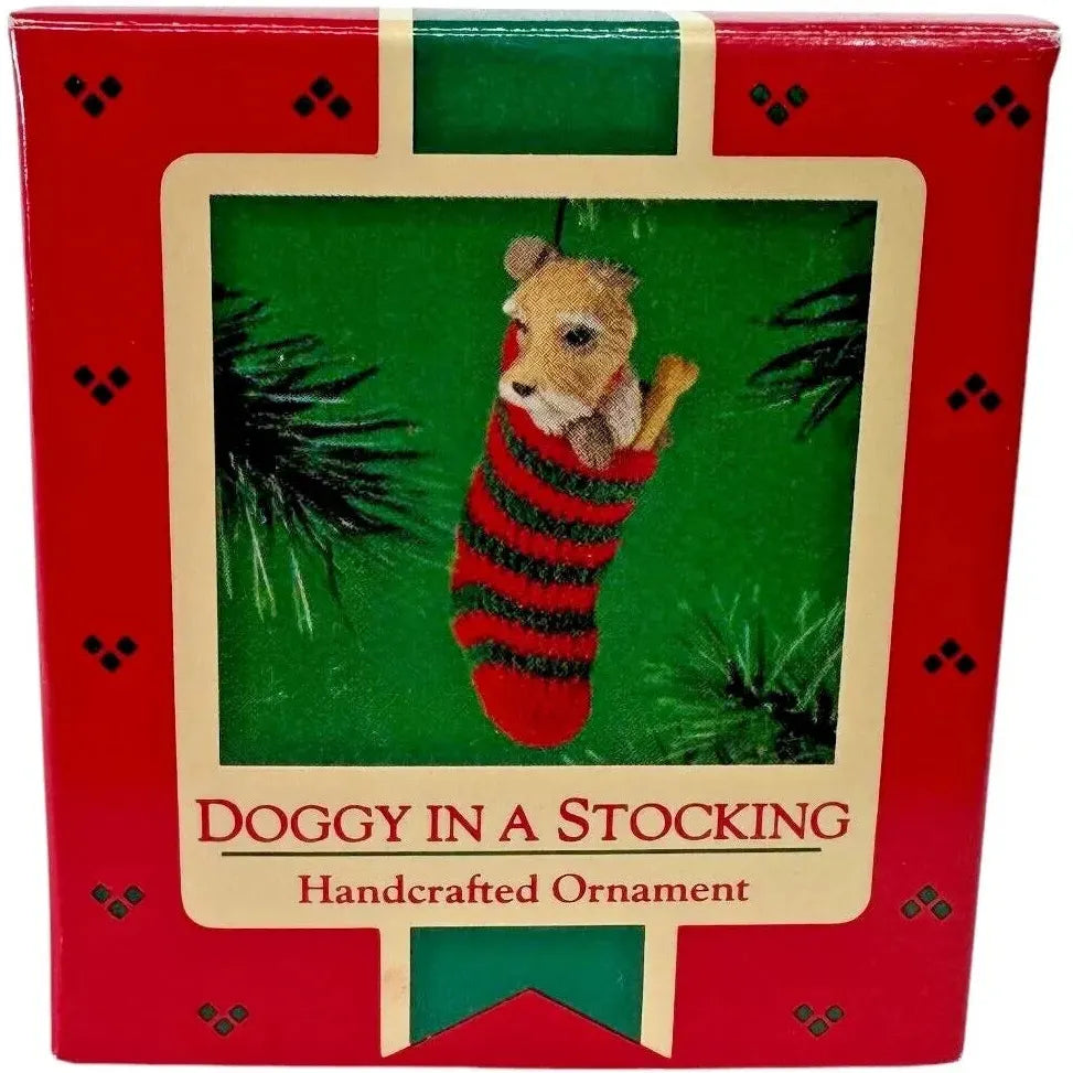 1985 Doggy In a Stocking Hallmark Ornament (Puppy) QX4742