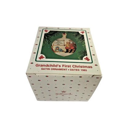 1985 Grandchild's First Christmas (Ball) Hallmark Ornament QX260-5 Image4