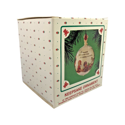 1985 Grandchild's First Christmas (Ball) Hallmark Ornament QX260-5 Image5