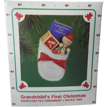 1985 GrandChild's First Christmas Hallmark Ornament (Baby's First Christmas) QX4955