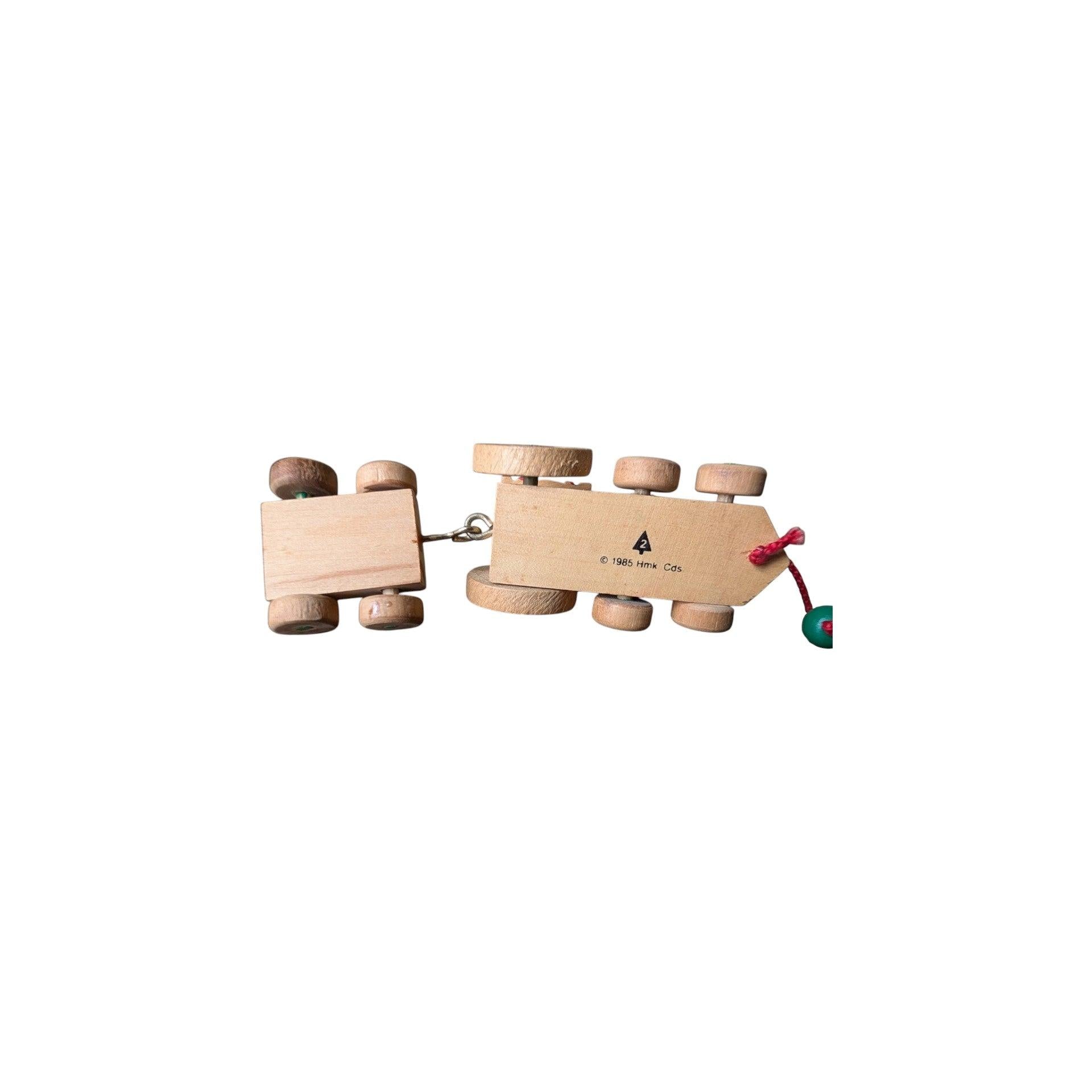 1985 Wooden Train Hallmark Ornament (Nostalgic Childhood) QX4722 Image8