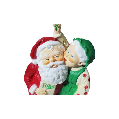 1986 Merry Mistletoe Time (Mr. And Mrs. Claus)