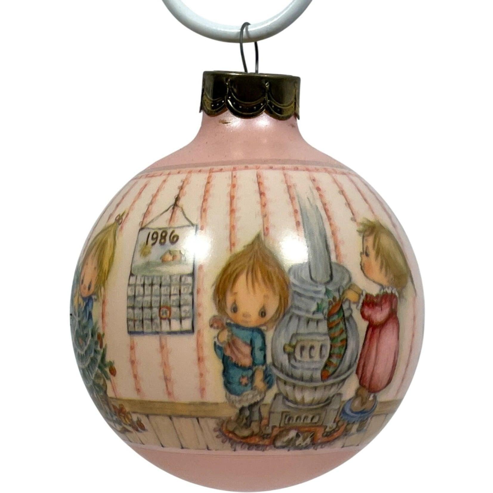 1986 Betsey Clark Hallmark Ornament (Home for Christmas #1) QX2776