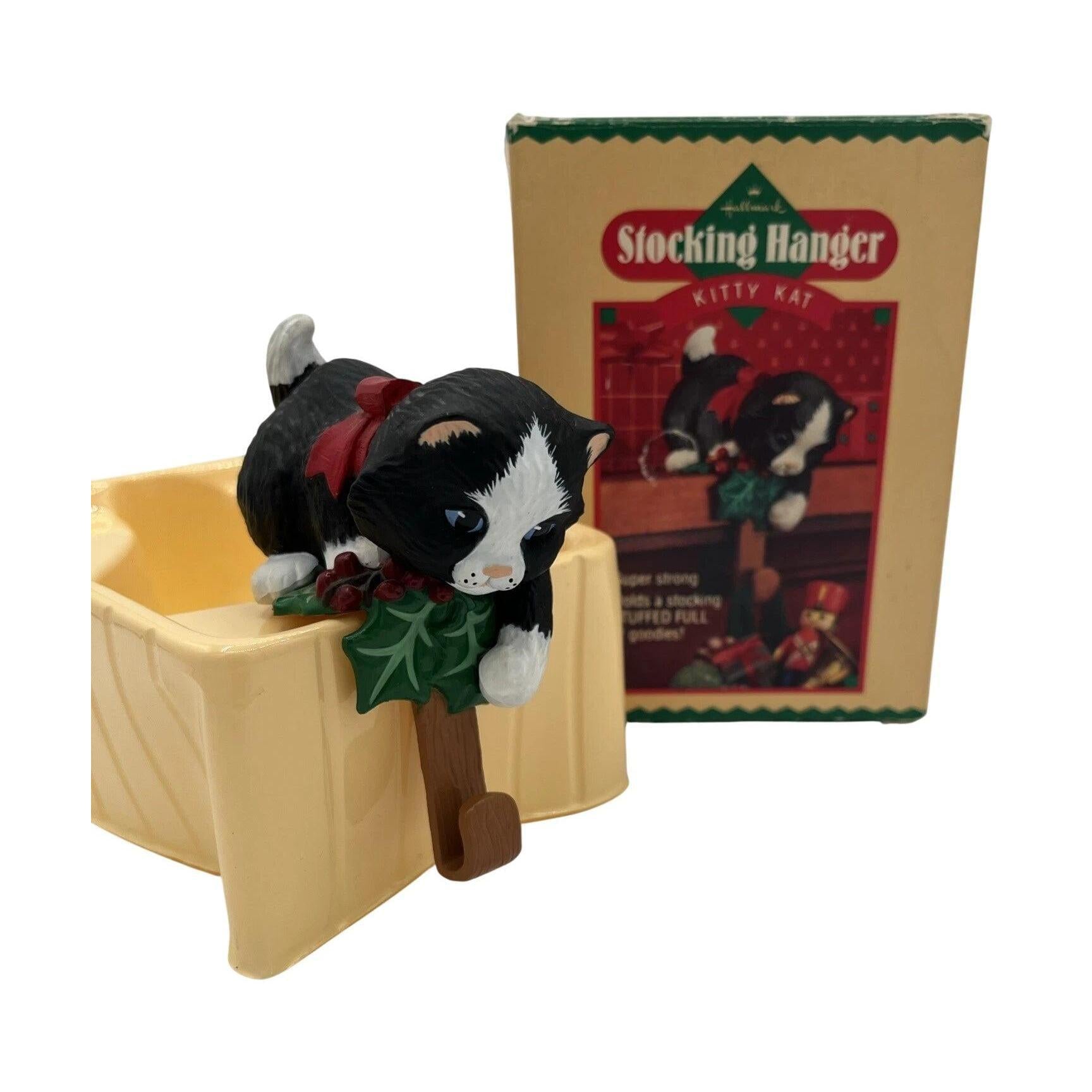 1986 Kitty Kat Stocking Hanger Hallmark Ornament (Kitten) QSH8126 Image3