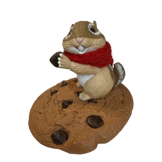1987 Chocolate Chipmunk Hallmark Ornament (Cookie) QX4567