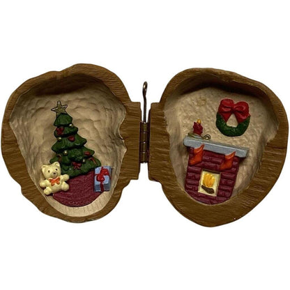 1987 In a Nutshell Hallmark Ornament (In a Nutshell) QX4697