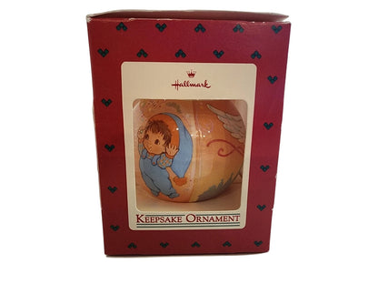 1987 Jammie Pies Hallmark Ornament (Ball) QX2839