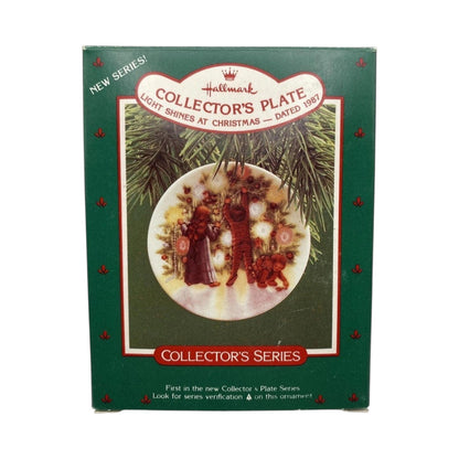 1987 Light Shines at Christmas (Collector's Plate)