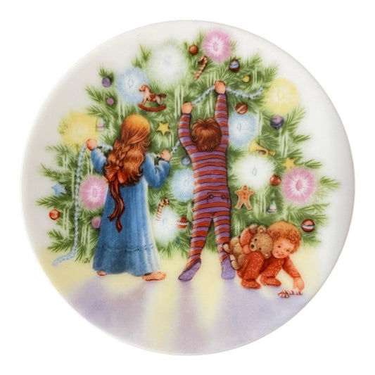 1987 Light Shines at Christmas (Collector's Plate)