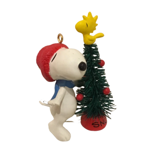 1987 Snoopy and Woodstock Hallmark Ornament (Peanuts) QX4729 Image1