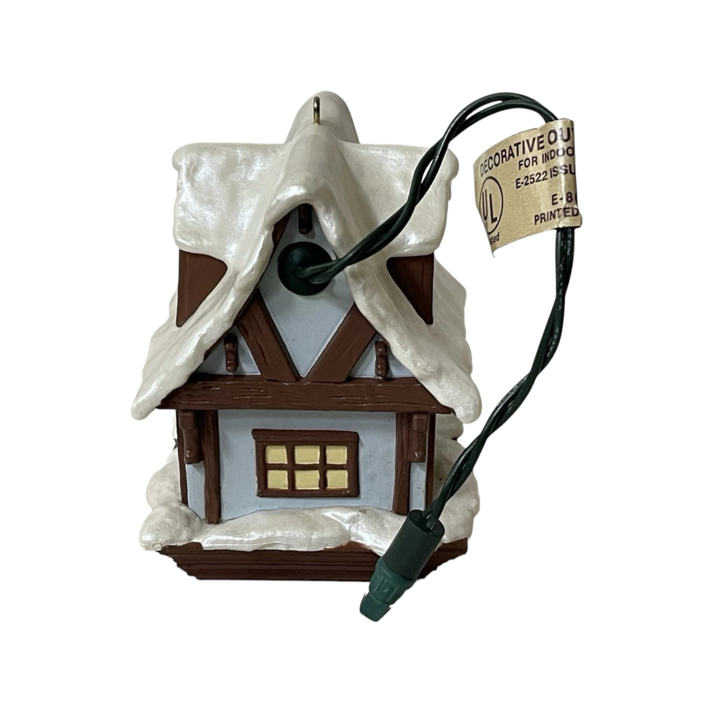 1988 Last-Minute Hug Hallmark Ornament (Mrs. Claus) QLX7181