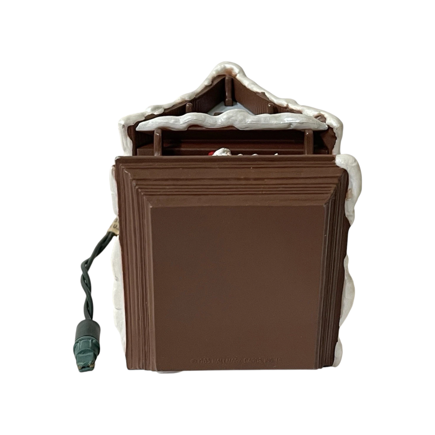 1988 Last-Minute Hug Hallmark Ornament (Mrs. Claus) QLX7181