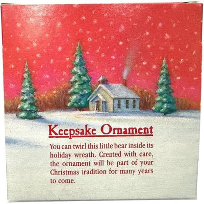 1988 Loving Bear Hallmark Ornament (Teddy Bear) QX4934