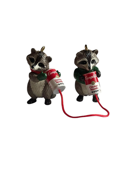 1988 Party Line Hallmark Ornament (Animal) QX4761