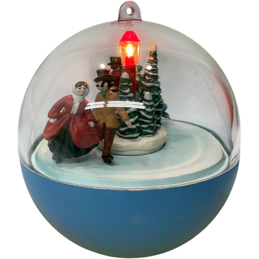 1988 Skater's Waltz Hallmark Ornament (Skate) QLX7201