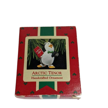 1988 Arctic Tenor Hallmark Ornament (Penguins) QX4721