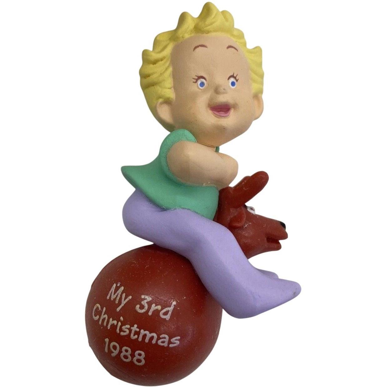 1988 Child's Third Christmas Hallmark Ornament (Child's Age Collection) QX4714