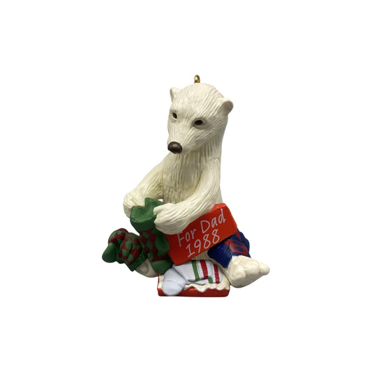 1988 Dad (Polar Bear) Hallmark Ornament QX414-1 Image1