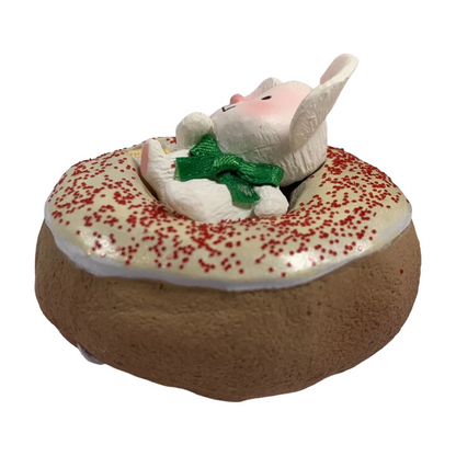 1988 Midnight Snack Hallmark Ornament (Mouse) QX4104 Image3