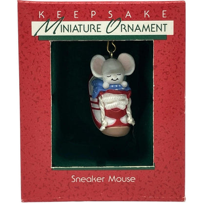 1988 Sneaker Mouse Hallmark Ornament (Mouse) QXM5711
