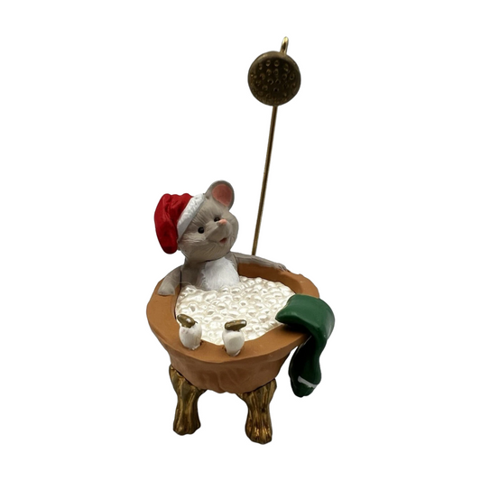 1988 Squeaky Clean Hallmark Ornament (Mouse) QX4754 Image1