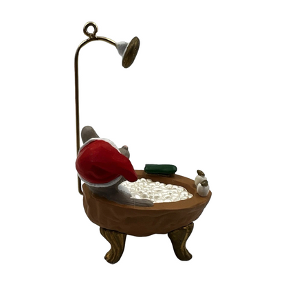 1988 Squeaky Clean Hallmark Ornament (Mouse) QX4754 Image5
