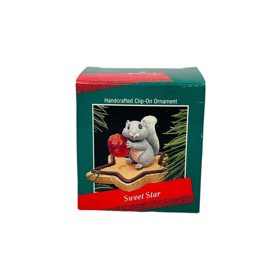 1988 Sweet Star - Squarel Hallmark Ornament (Animal) QX4184