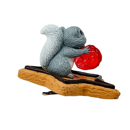 1988 Sweet Star - Squarel Hallmark Ornament (Animal) QX4184